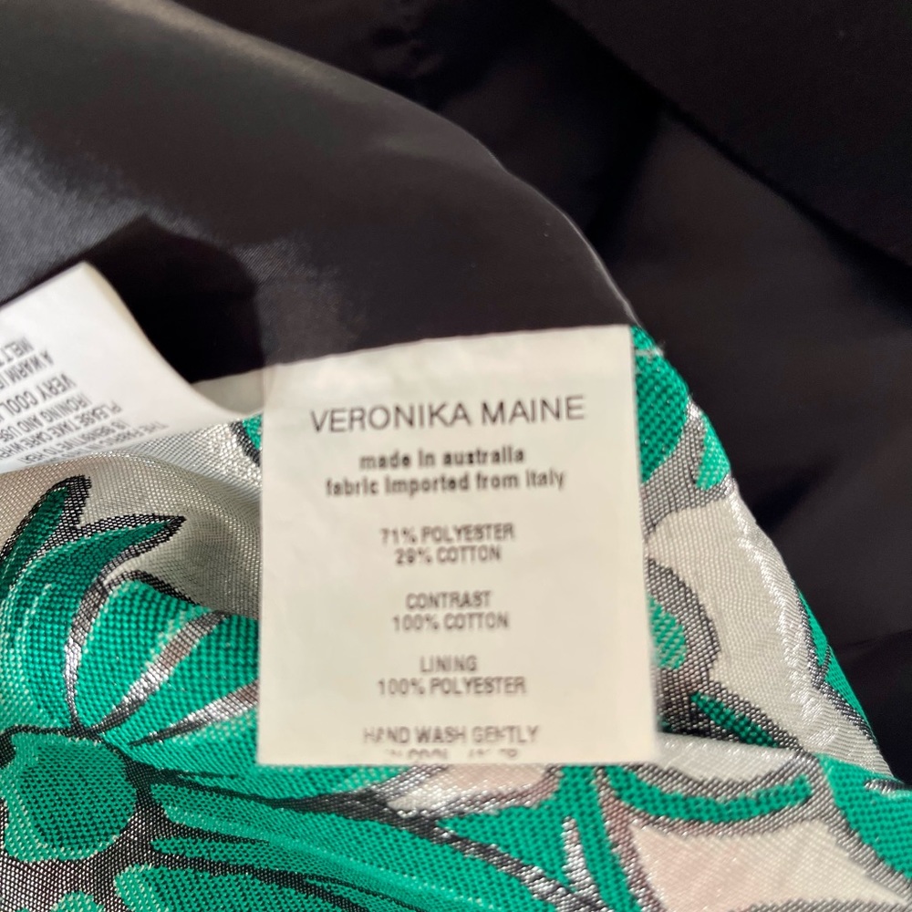 Asymmetric Veronika Maine top - Picture 4 of 7